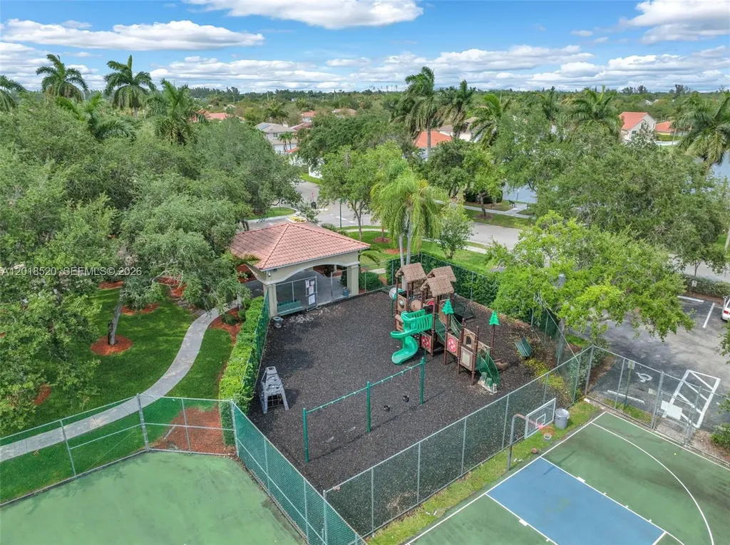 5374 SW 33rd Avenue Hollywood FL 33312