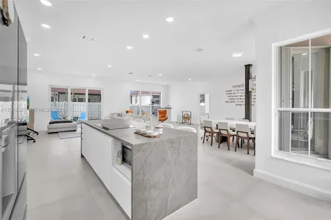 5374 SW 33rd Avenue Hollywood FL 33312