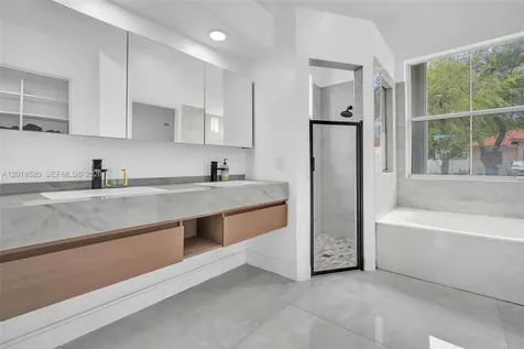 5374 SW 33rd Avenue Hollywood FL 33312
