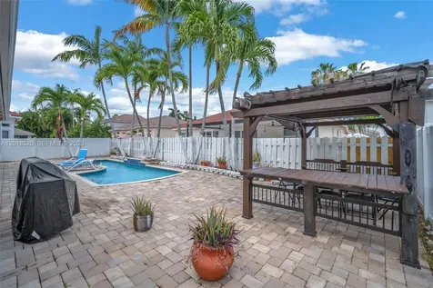 5374 SW 33rd Avenue Hollywood FL 33312