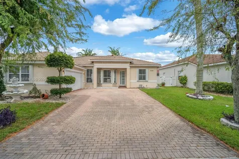 5374 SW 33rd Avenue Hollywood FL 33312