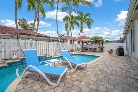 5374 SW 33rd Avenue Hollywood FL 33312