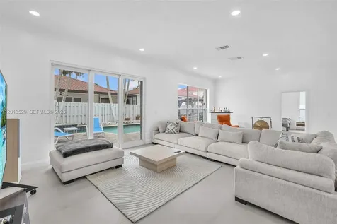 5374 SW 33rd Avenue Hollywood FL 33312