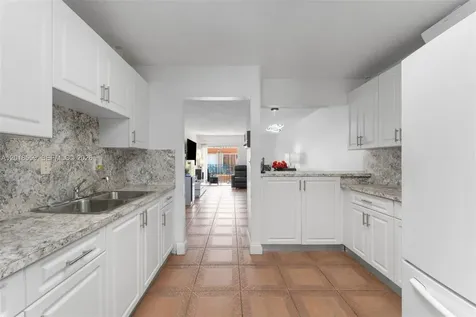 1950 W 54th Street Hialeah FL 33012