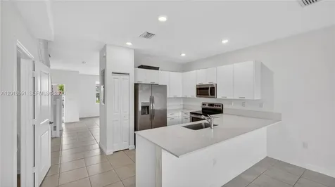 12123 NW 23rd Court Miami FL 33167