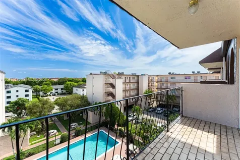 1950 W 54th Street Hialeah FL 33012