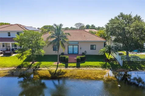 1170 NW 166th Avenue Pembroke Pines FL 33028