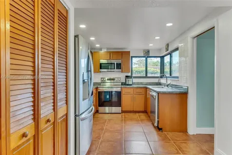 9641 SW 148th Place Miami FL 33196