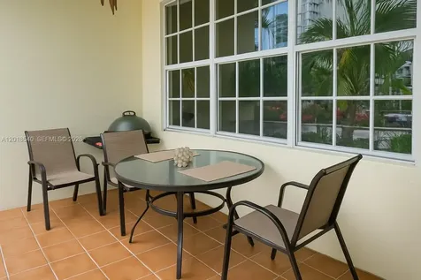 910 Bay Drive Miami Beach FL 33141