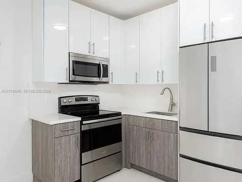 676 NW 47th Street Miami FL 33127