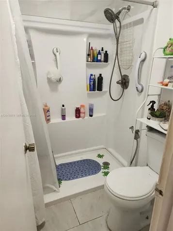 6095 W 19th Avenue Hialeah FL 33012