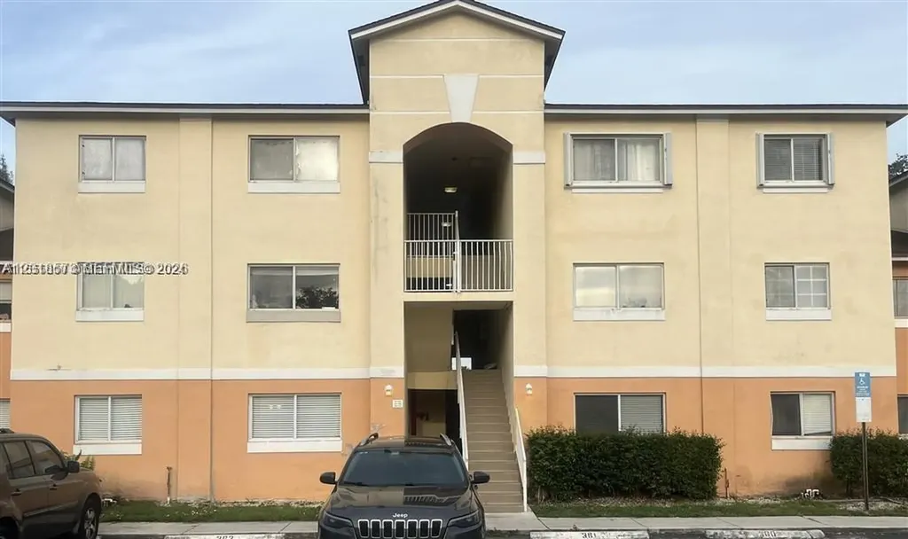 3700 N 56th Avenue Hollywood FL 33021