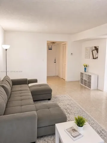 1833 S Ocean Drive Hallandale Beach FL 33009