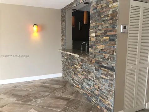 9350 Fontainebleau Boulevard Miami FL 33172