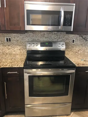 9350 Fontainebleau Boulevard Miami FL 33172