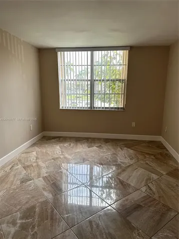 9350 Fontainebleau Boulevard Miami FL 33172