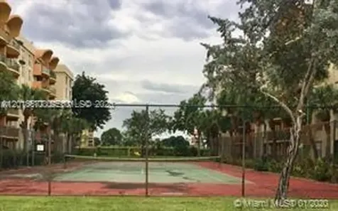 9350 Fontainebleau Boulevard Miami FL 33172