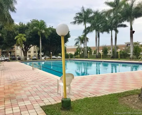 9350 Fontainebleau Boulevard Miami FL 33172