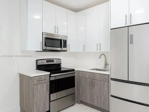 676 NW 47th Street Miami FL 33127