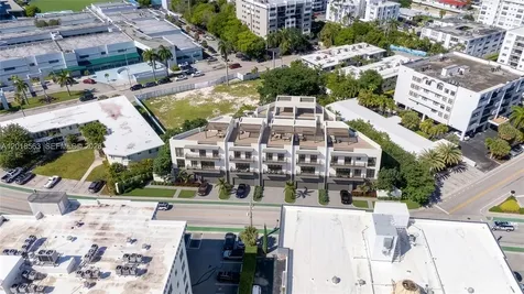 9201 W Bay Harbor Drive Bay Harbor Islands FL 33154