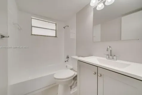 841 SW 74 Terrace North Lauderdale FL 33068