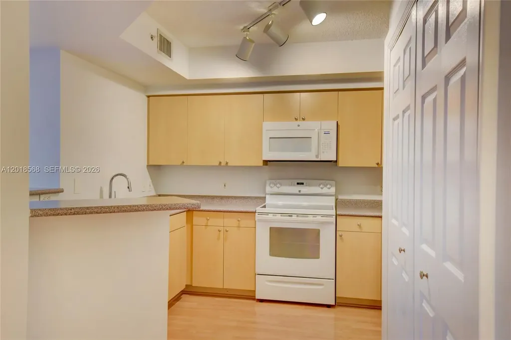 1919 Van Buren Street Hollywood FL 33020