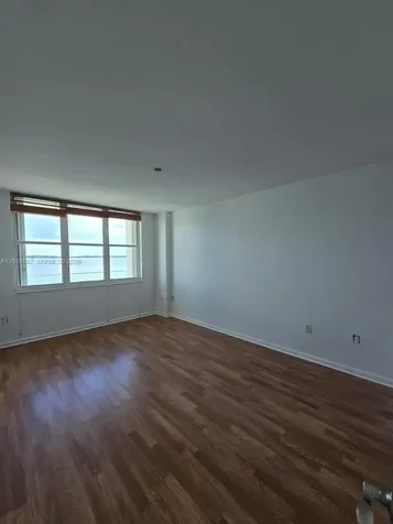800 Claughton Island Drive Miami FL 33131