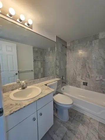 800 Claughton Island Drive Miami FL 33131