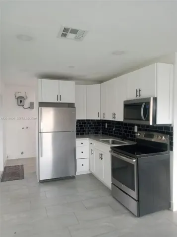 1070 NW 23rd Road Fort Lauderdale FL 33311