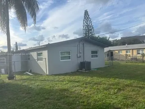 1070 NW 23rd Road Fort Lauderdale FL 33311