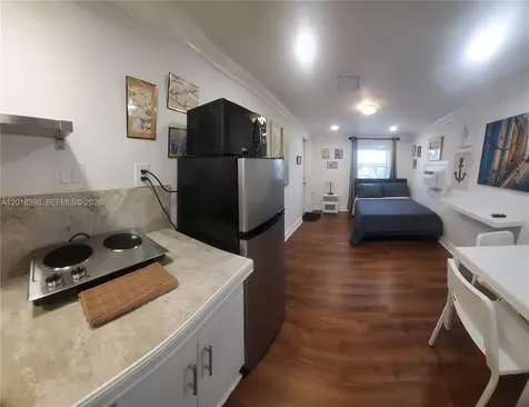 1030 S 62nd Avenue Hollywood FL 33023