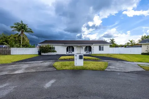 16713 SW 107th Place Miami FL 33157