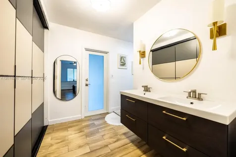 16713 SW 107th Place Miami FL 33157