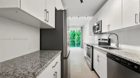 1536 NW 15th Avenue Miami FL 33125