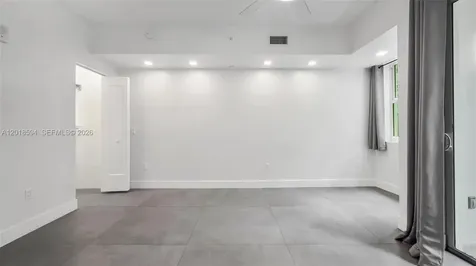 1536 NW 15th Avenue Miami FL 33125