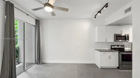 1536 NW 15th Avenue Miami FL 33125