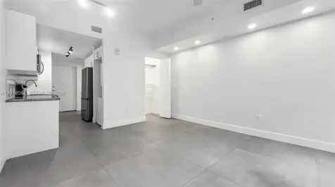 1536 NW 15th Avenue Miami FL 33125
