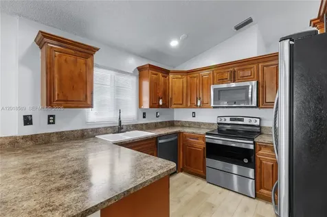 1035 W Jasmine Lane North Lauderdale FL 33068