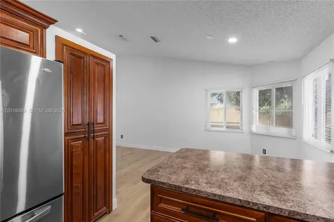 1035 W Jasmine Lane North Lauderdale FL 33068