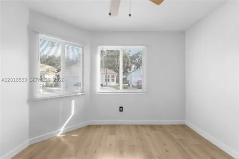 1035 W Jasmine Lane North Lauderdale FL 33068