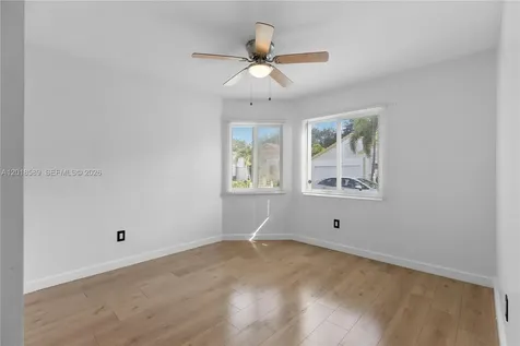 1035 W Jasmine Lane North Lauderdale FL 33068