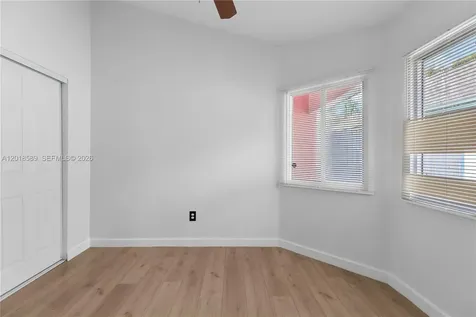 1035 W Jasmine Lane North Lauderdale FL 33068