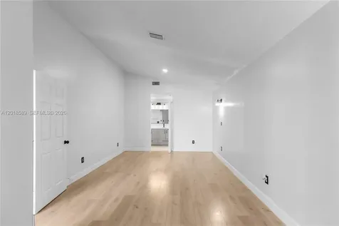 1035 W Jasmine Lane North Lauderdale FL 33068