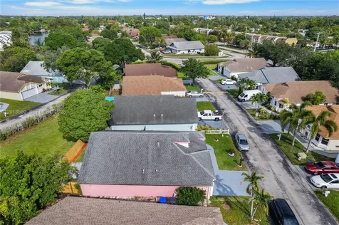 1035 W Jasmine Lane North Lauderdale FL 33068