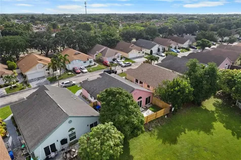 1035 W Jasmine Lane North Lauderdale FL 33068