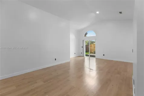 1035 W Jasmine Lane North Lauderdale FL 33068