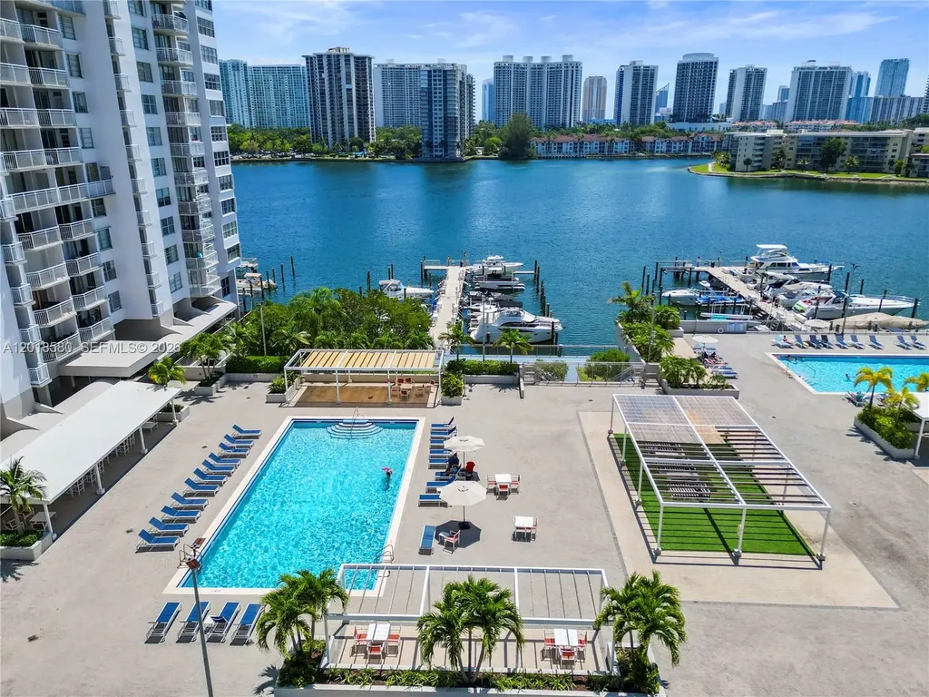 18011 Biscayne Boulevard Aventura FL 33160