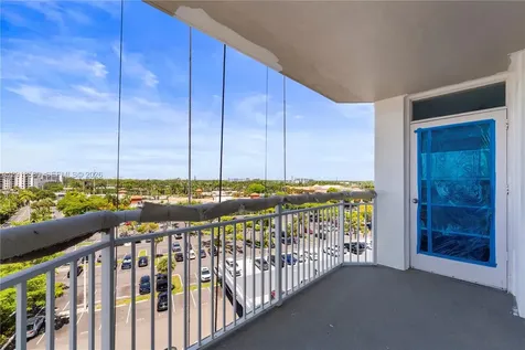 18011 Biscayne Boulevard Aventura FL 33160