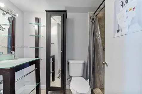 18011 Biscayne Boulevard Aventura FL 33160