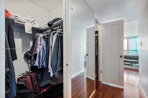 18011 Biscayne Boulevard Aventura FL 33160